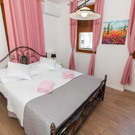 Luxury Apartments Iris Mostar Dış mekan fotoğraf